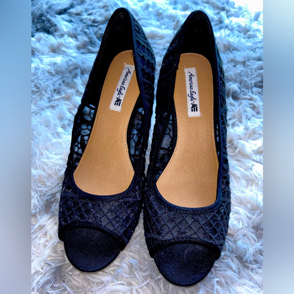 American Eagle Woman’s size 10 black Lace boho Wedges peep toe heel pump shoes